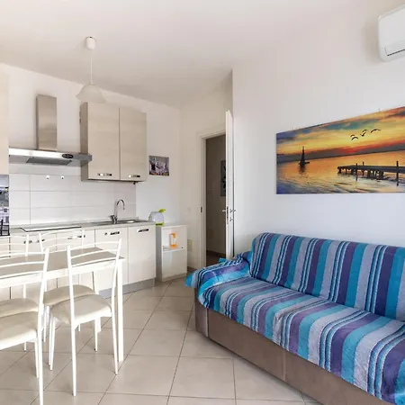 Apartment In Pieno Centre, Con Aria Condizionata E Posteggio Castelsardo