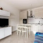 Apartament In Pieno Centre, Con Aria Condizionata E Posteggio *