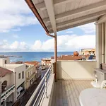 Apartament In Pieno Centre, Con Aria Condizionata E Posteggio