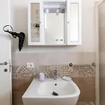 In Pieno Centre, Con Aria Condizionata E Posteggio Apartament *